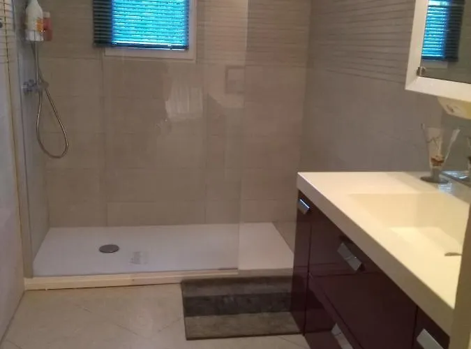 De La Terre Blanche فندق مبيت وإفطار *