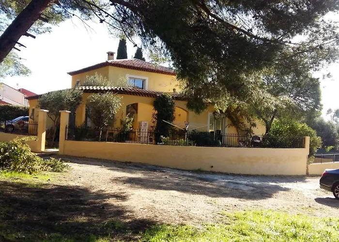 De La Terre Blanche فندق مبيت وإفطار *
