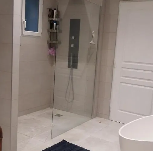 فندق مبيت وإفطار De La Terre Blanche