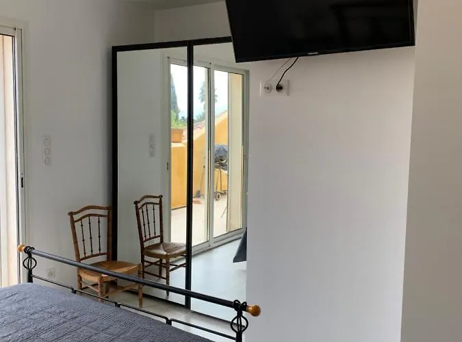 De La Terre Blanche * ساناري سور مير