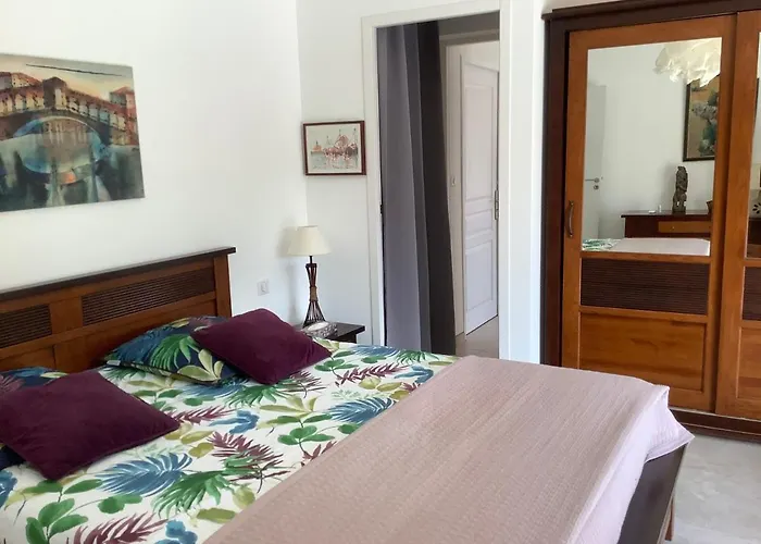 De La Terre Blanche فندق مبيت وإفطار *