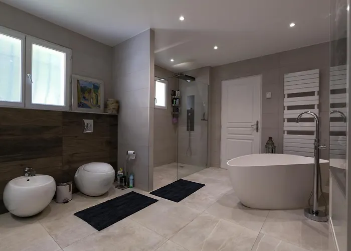De La Terre Blanche فندق مبيت وإفطار *