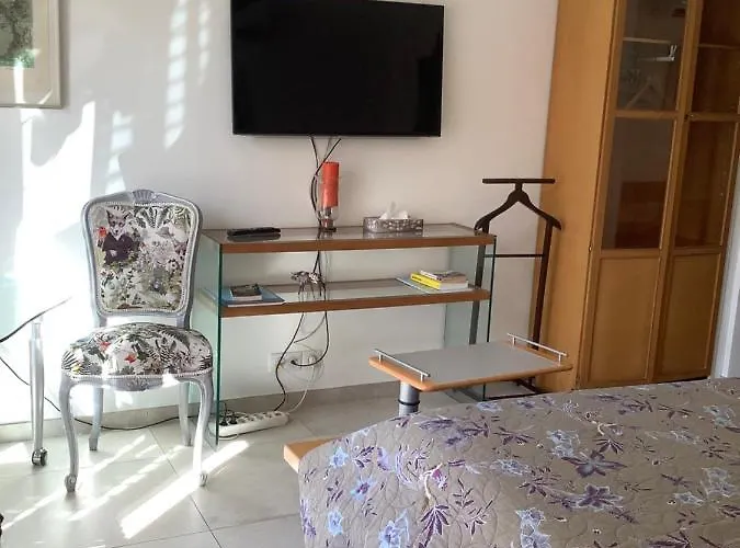 فندق مبيت وإفطار De La Terre Blanche
