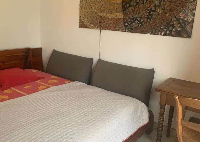 De La Terre Blanche فندق مبيت وإفطار *