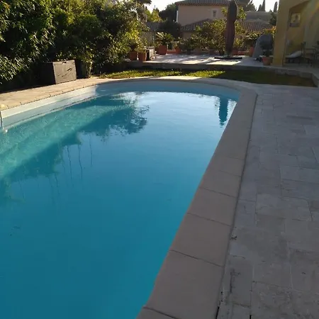 De La Terre Blanche Санари-сюр-Мер