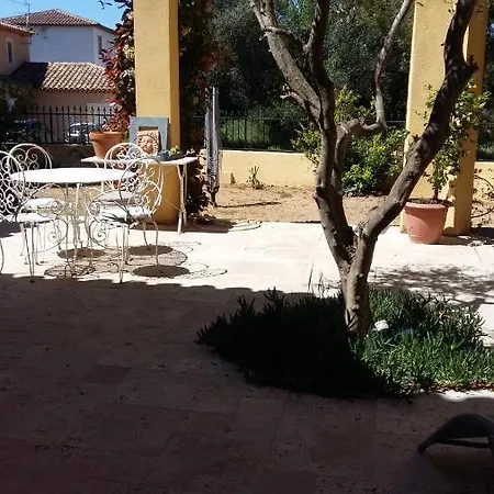 De La Terre Blanche Отель типа 