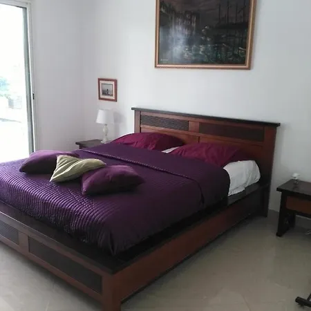 Bed & Breakfast De La Terre Blanche *