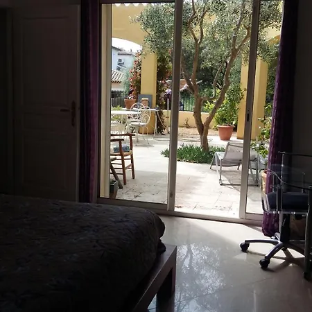 De La Terre Blanche *